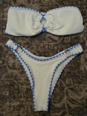 White Textured Bandeau Bikini with Blue Trim Size Small